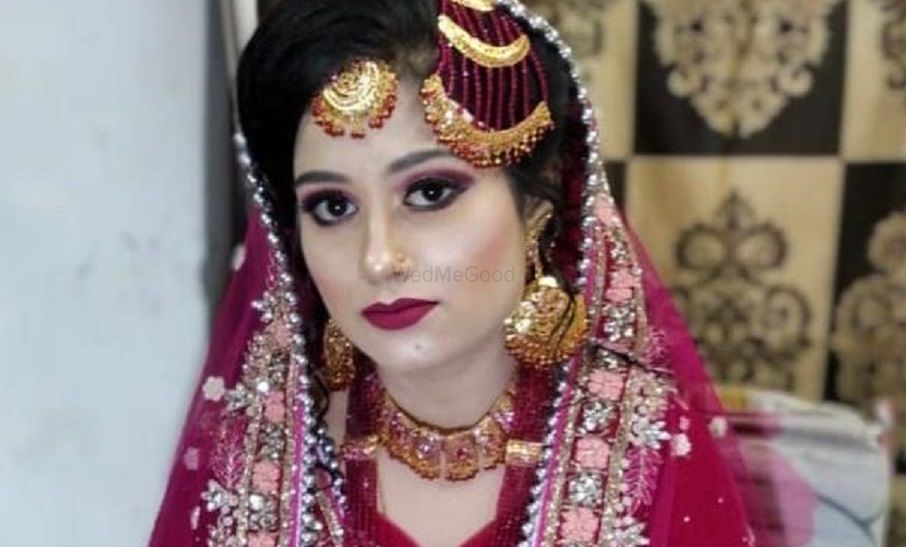 Zoya Beauty Parlour - Price & Reviews | Bhopal Makeup Artist