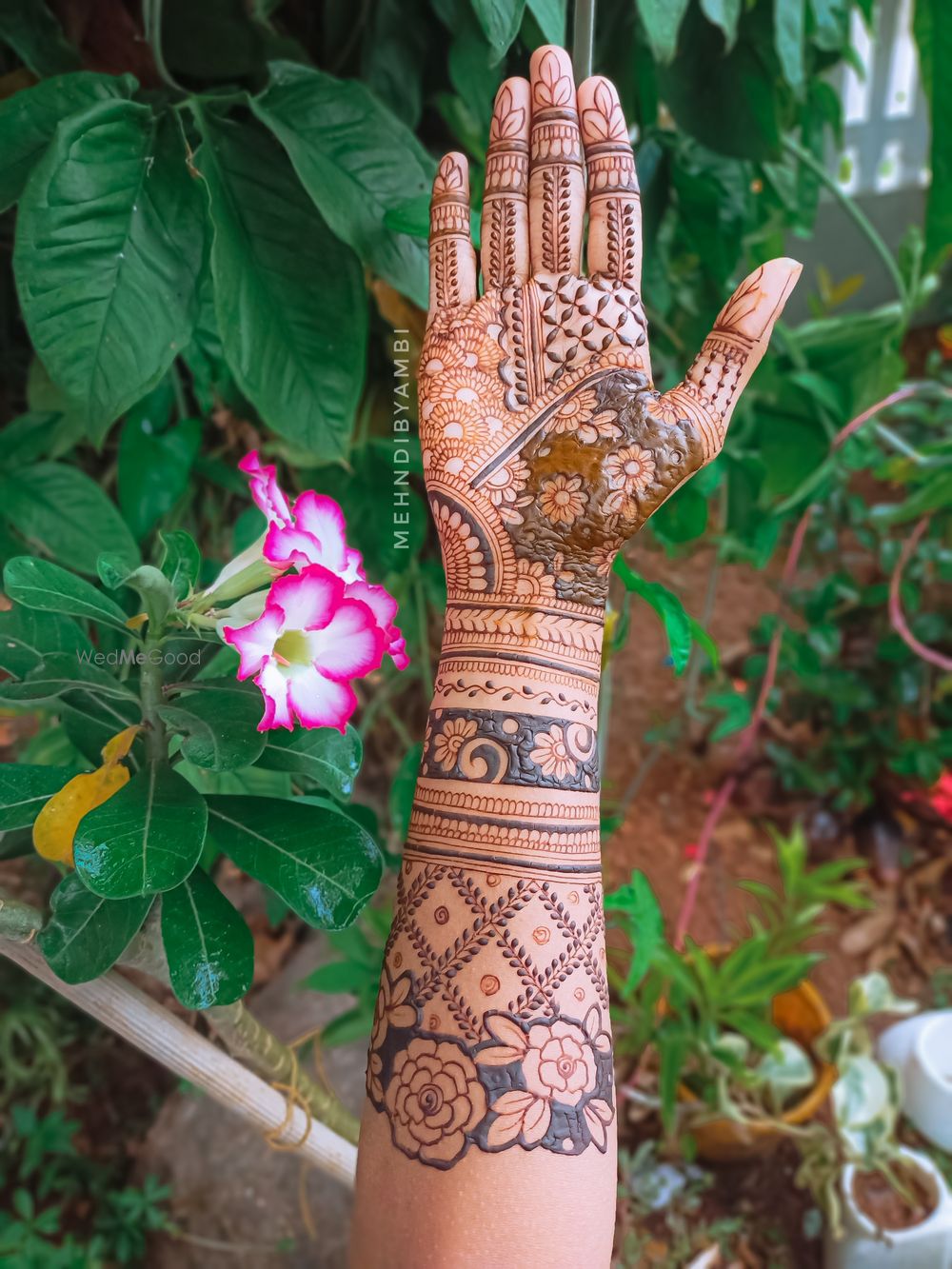 Photo By Mehndi by Ambi - Mehendi Artist