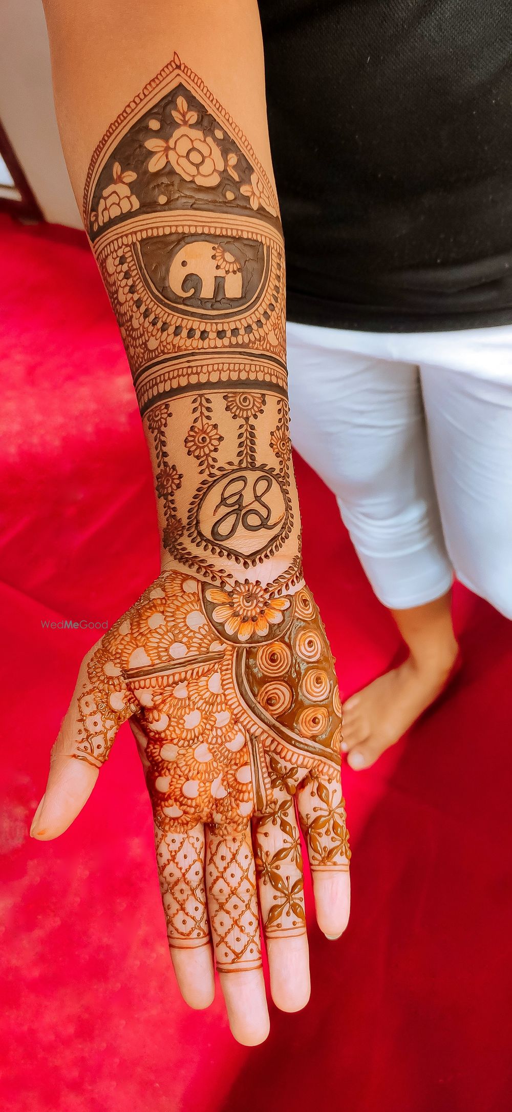 Photo By Mehndi by Ambi - Mehendi Artist