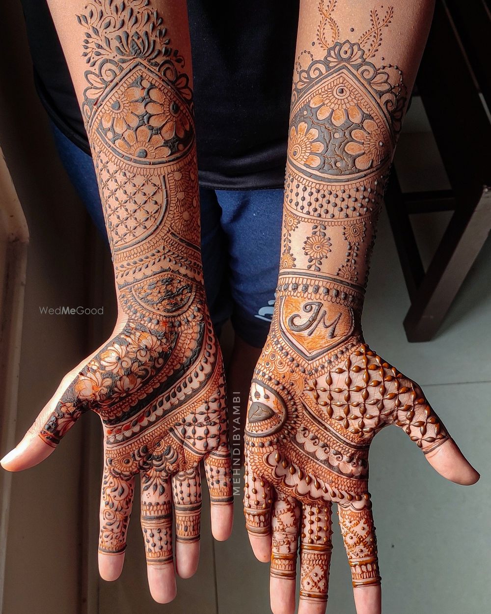 Photo By Mehndi by Ambi - Mehendi Artist