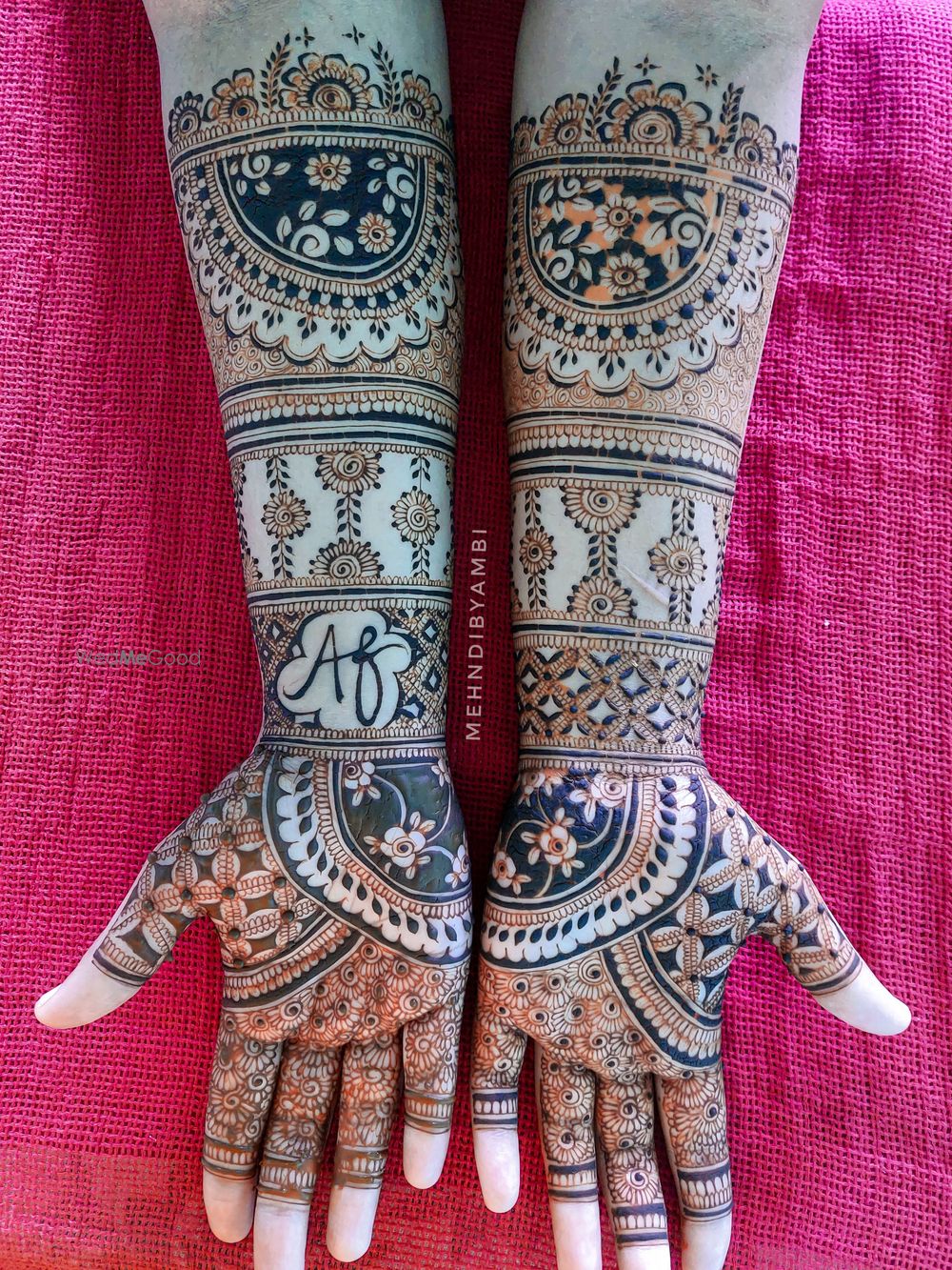 Photo By Mehndi by Ambi - Mehendi Artist