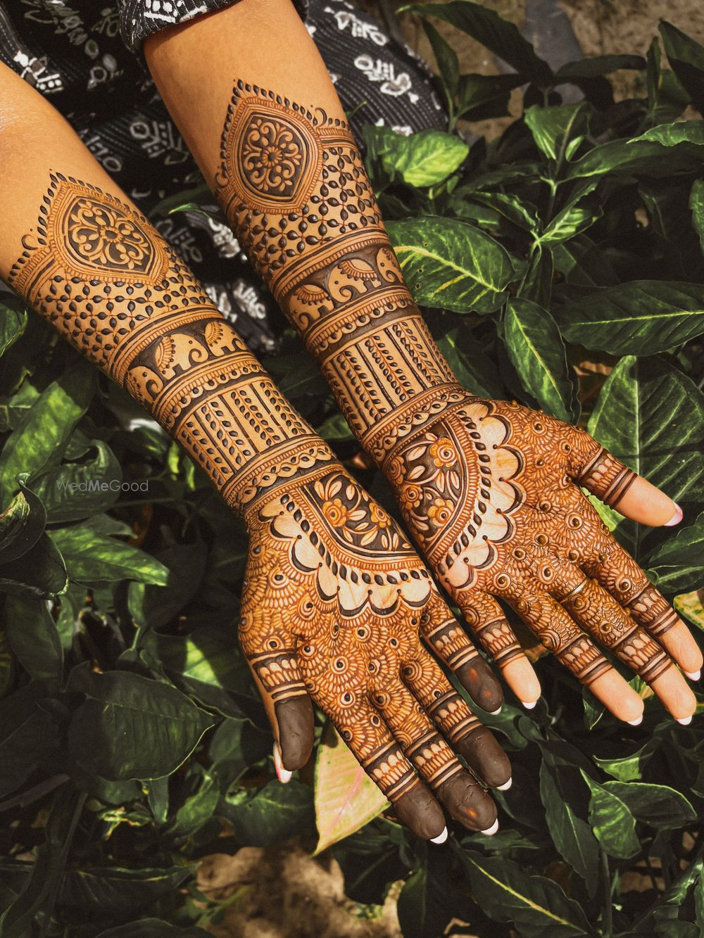 Photo By Mehndi by Ambi - Mehendi Artist