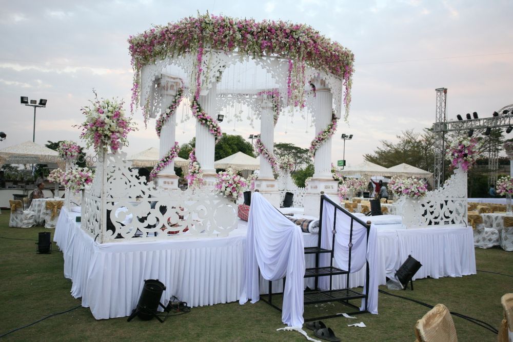 Photo By Crest Events - Decorators