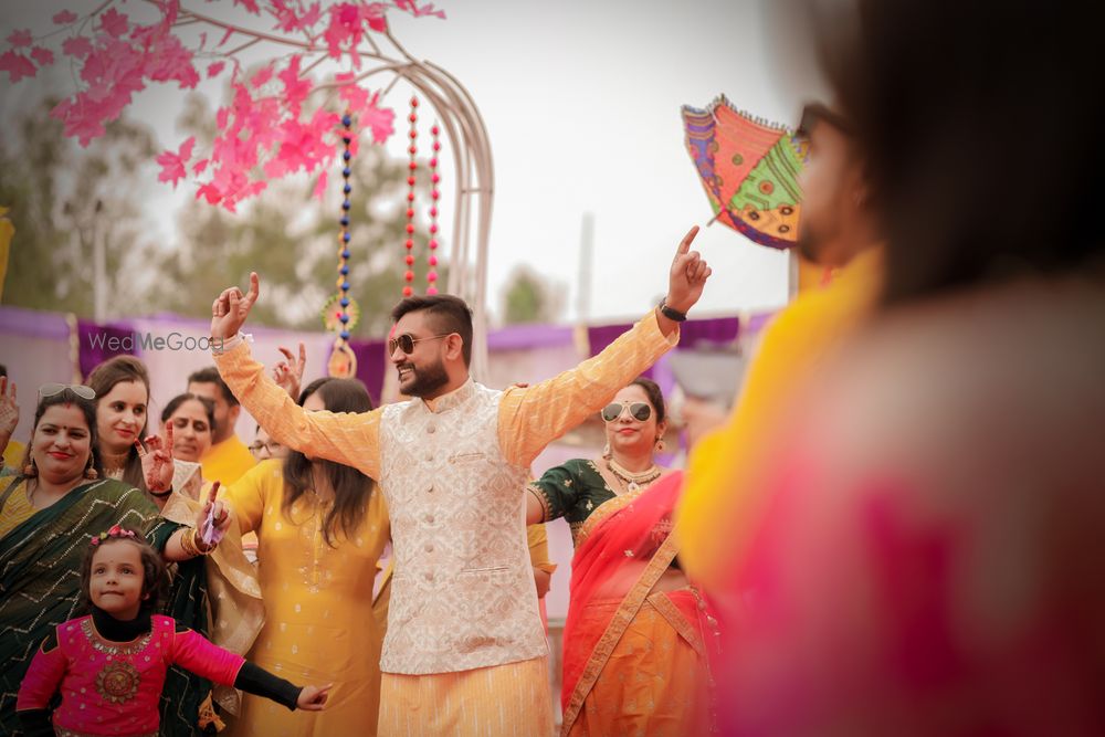 Photo By Weddings by Anshuman - Photographers