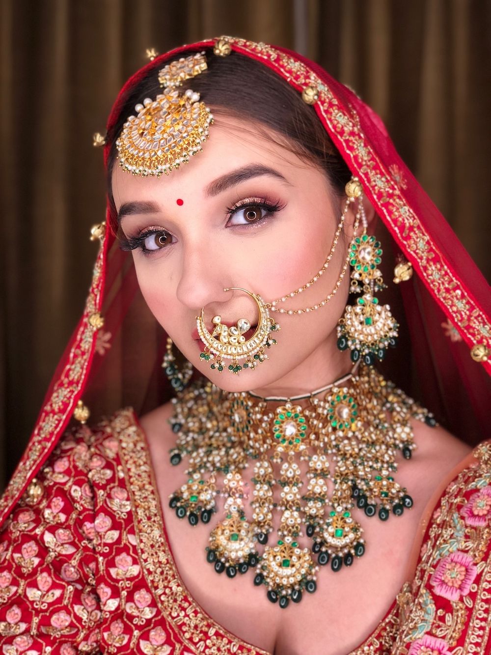 Photo of A bride in unique jewellery