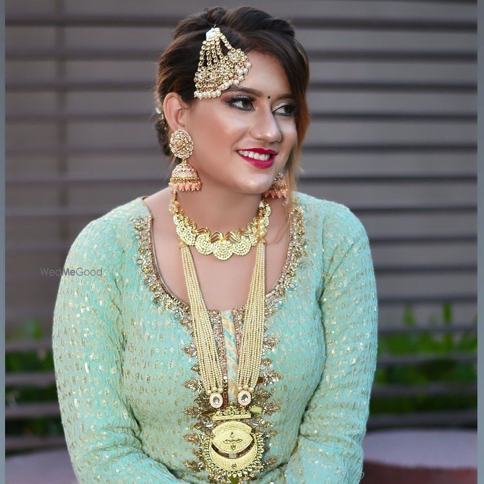 Photo By Hashtag Makeovers (Priyanka Gunani) - Bridal Makeup