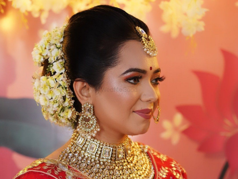 Photo By Hashtag Makeovers (Priyanka Gunani) - Bridal Makeup
