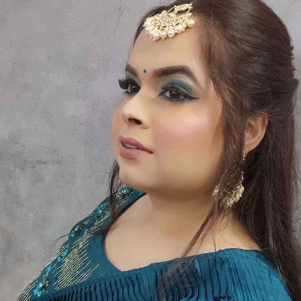 Photo By Hashtag Makeovers (Priyanka Gunani) - Bridal Makeup