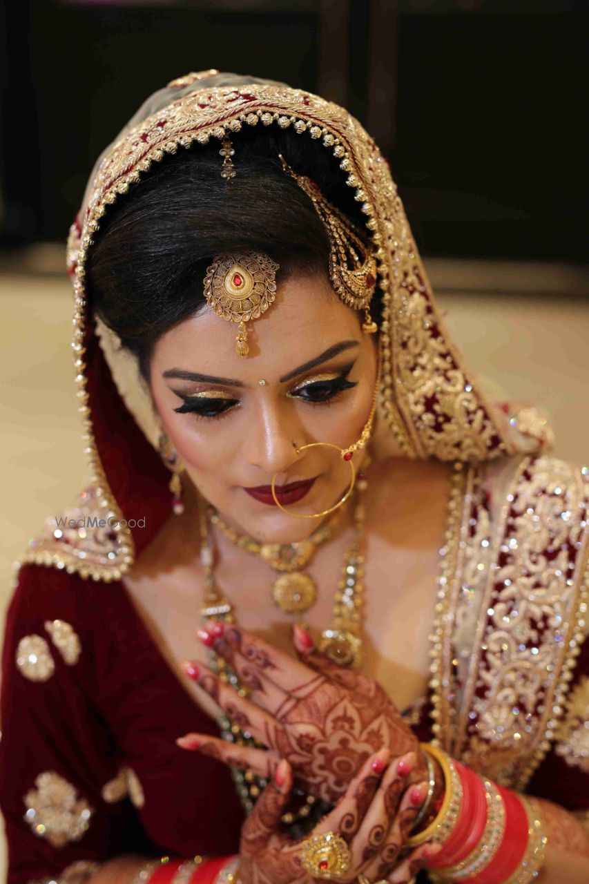 Photo By Monika Bajaj Makeovers - Bridal Makeup