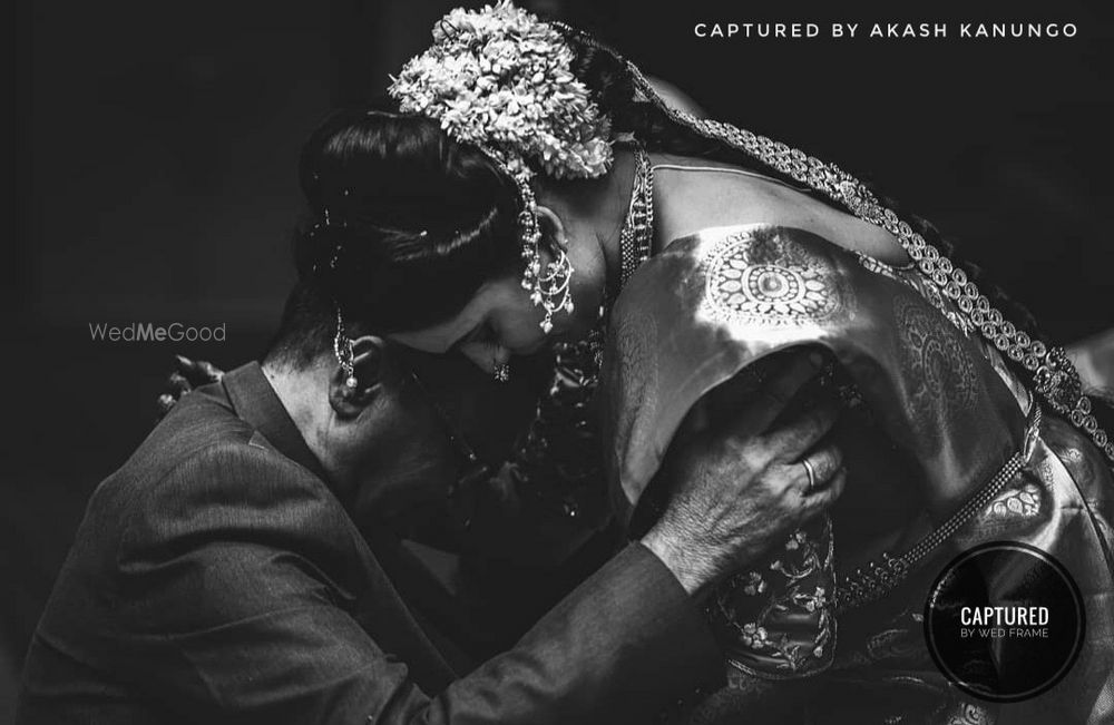 Photo By Captured by Wed Frame - Photographers