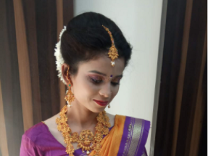 Srushti Beauty Parlour
