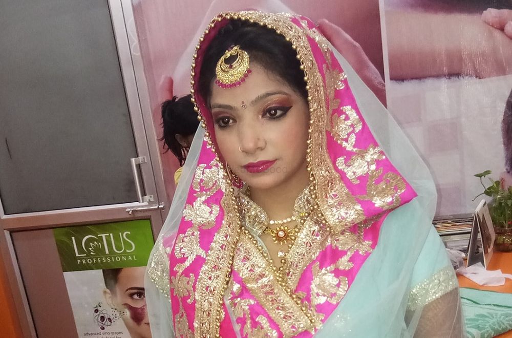 Rakhi Beauty Parlour
