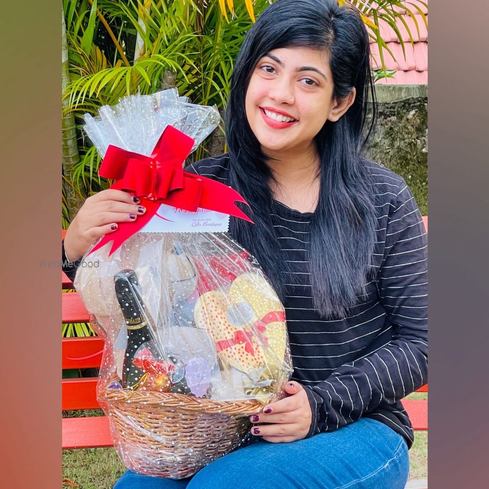 Photo By Angroos Gifts Boutique - Trousseau Packers