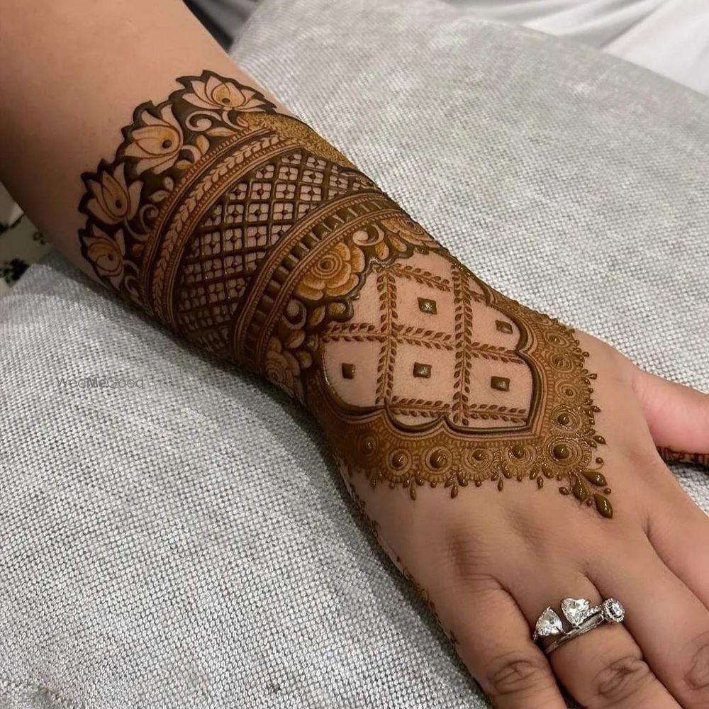 Photo By Satveer Mehendi Artist - Mehendi Artist