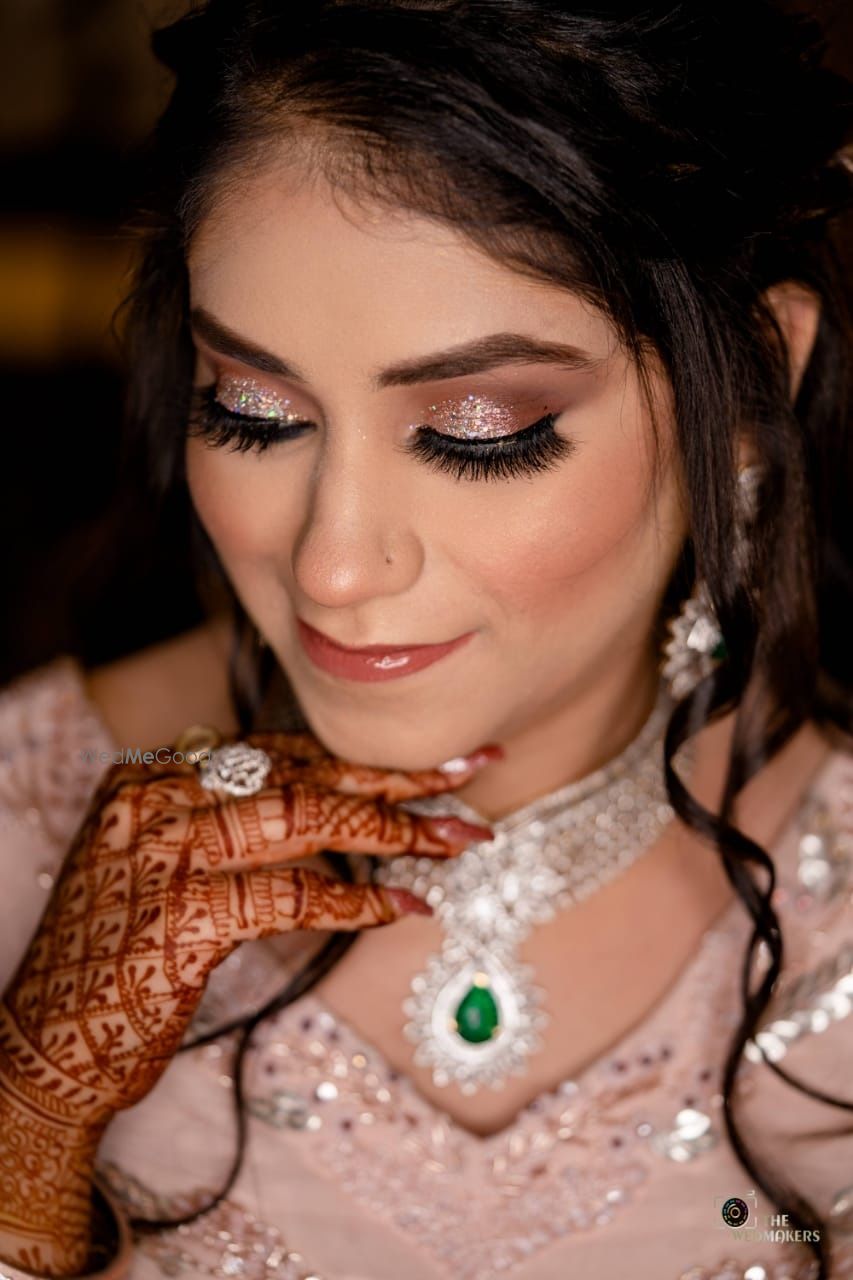 Photo By Ashna Vohra - Bridal Makeup