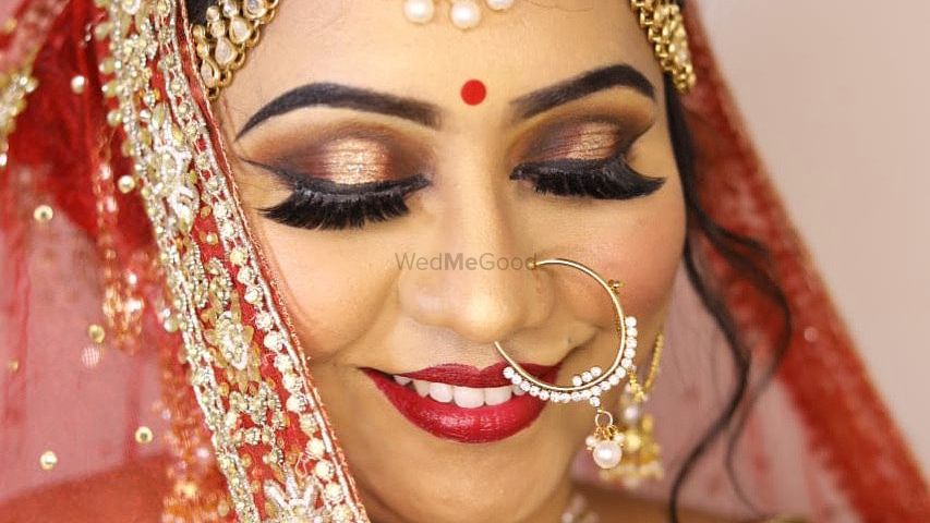 Makeup by Rahul Khaire