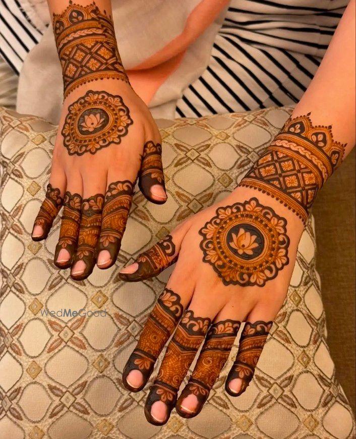 Photo By Shiva Jaipuri Mehandi Arts - Mehendi Artist