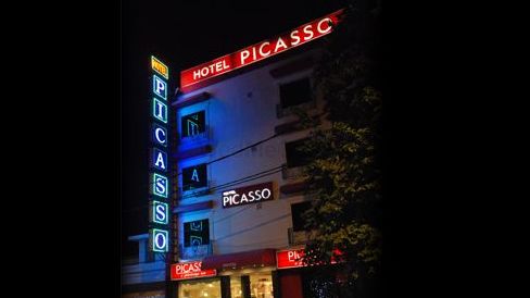 Hotel Piccaso Naraina