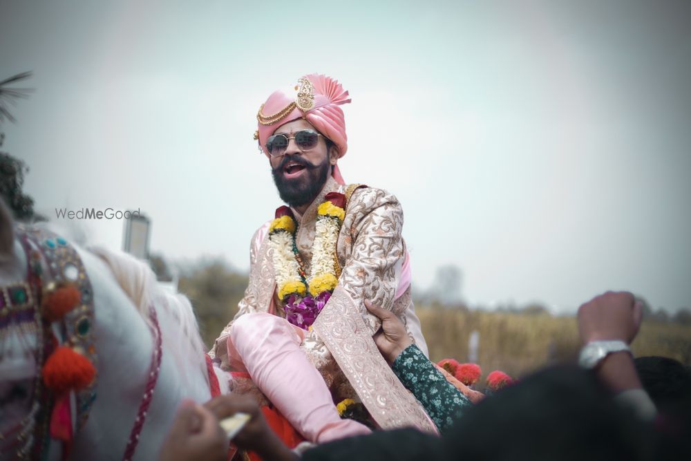 Photo By Showy Studio - Photographers