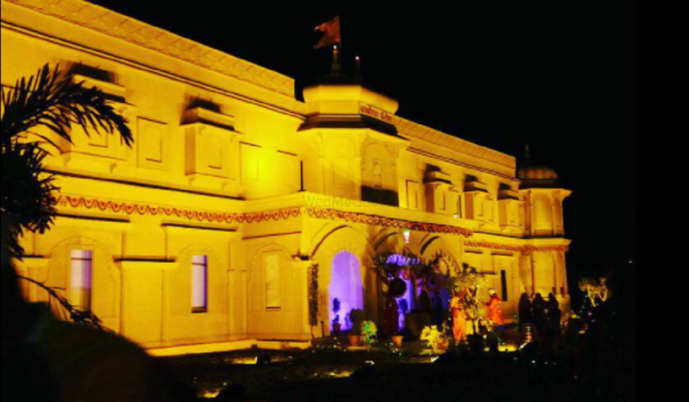 Damodar Palace