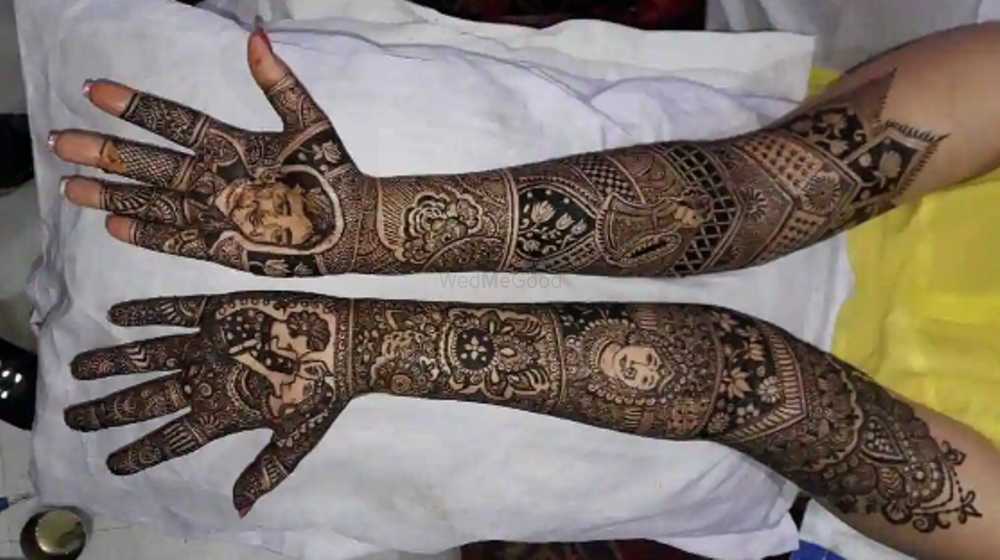 Prince Yadav Mehendi Artist