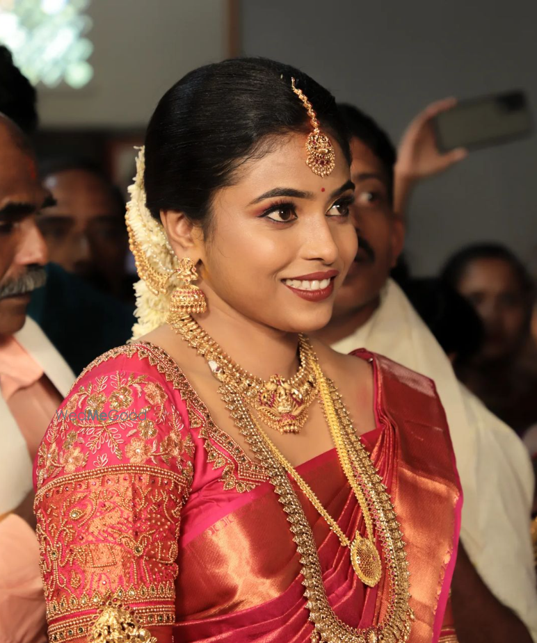 Photo By Makeup by Varsha Kotian - Bridal Makeup
