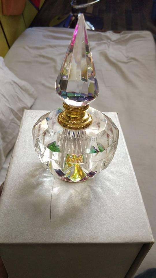 Photo By Amit Perfume Center - Favors