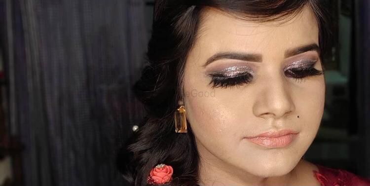 Monu Budhiraja Makeup Artist
