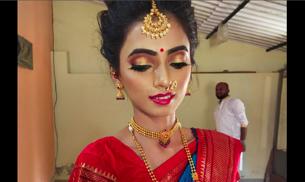 Makeup Artist Aditi Kedari