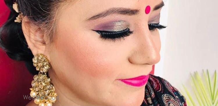 Makeup Artist Komal Dhatt