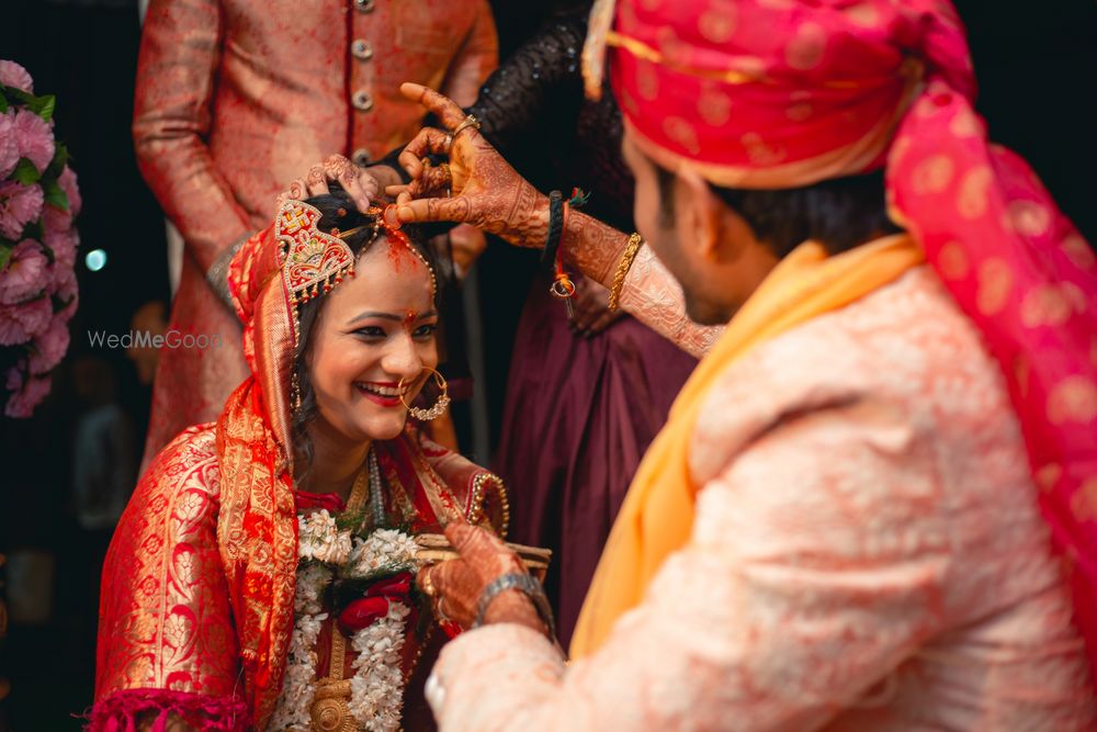 Photo By The Wedding Booth - Photographers