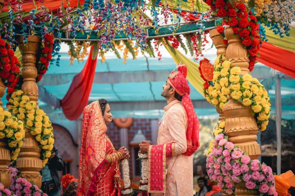 Photo By The Wedding Booth - Photographers