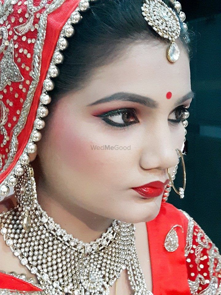 Photo By Aasha Makeover Studio - Bridal Makeup