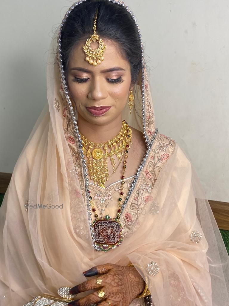 Photo By Zainab Malik Makeovers - Bridal Makeup