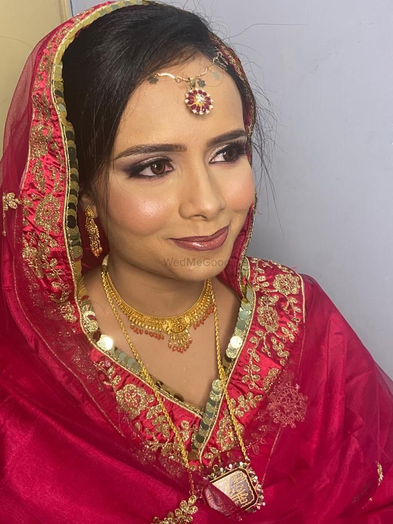 Photo By Zainab Malik Makeovers - Bridal Makeup