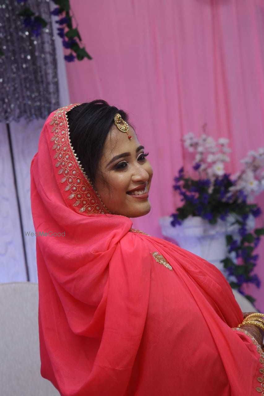 Photo By Zainab Malik Makeovers - Bridal Makeup