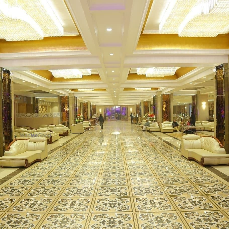 Photo By Hollywood Dreams - Venues