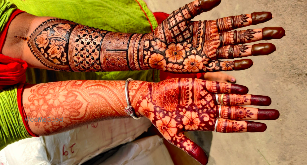 Vaishnavi's Mehndi Art