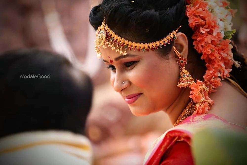 Photo By Shilpa Bapat Grooming Studio - Bridal Makeup