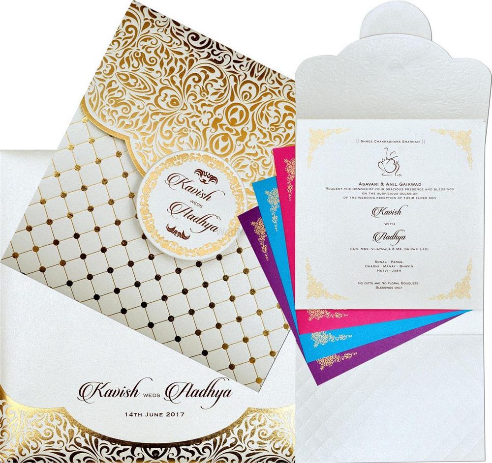 Photo By Universal Wedding Cards - Invitations