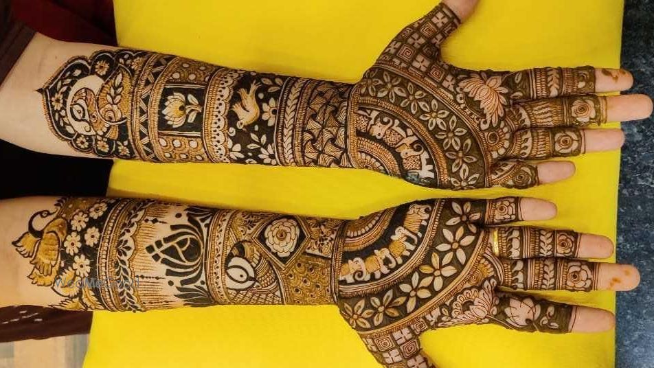 Yasheen Mehandi Artist