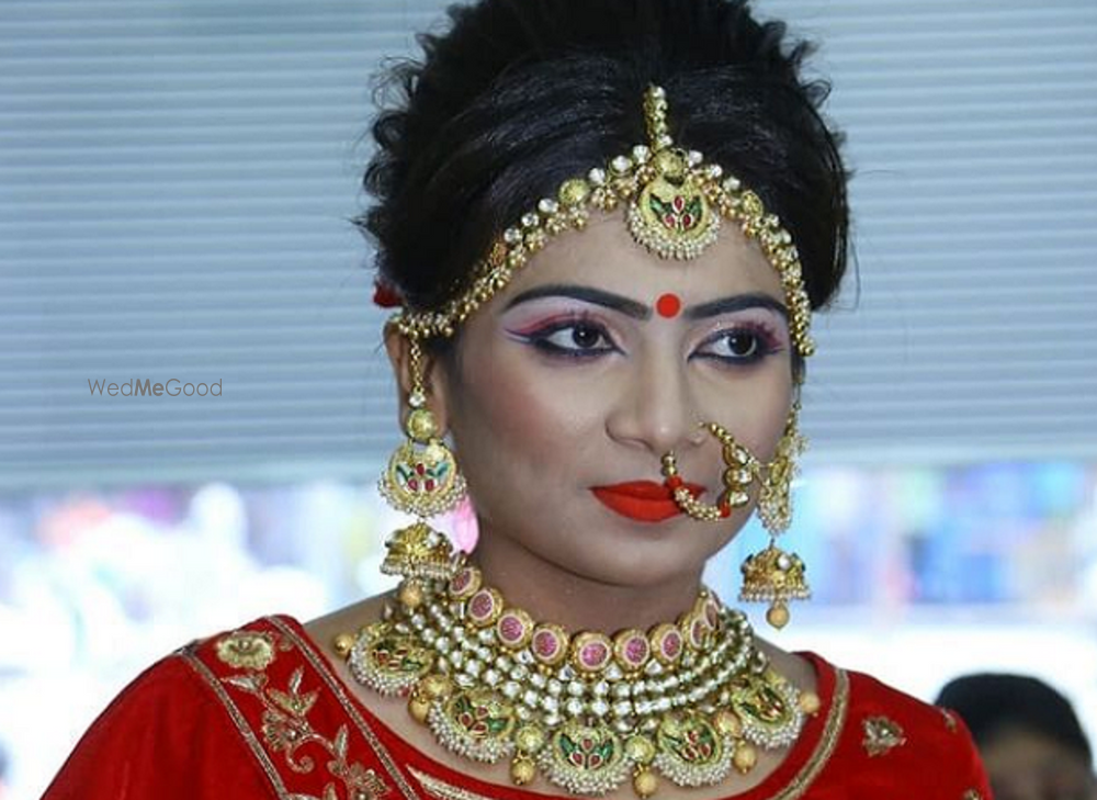 Om Makeup Studio & Academy