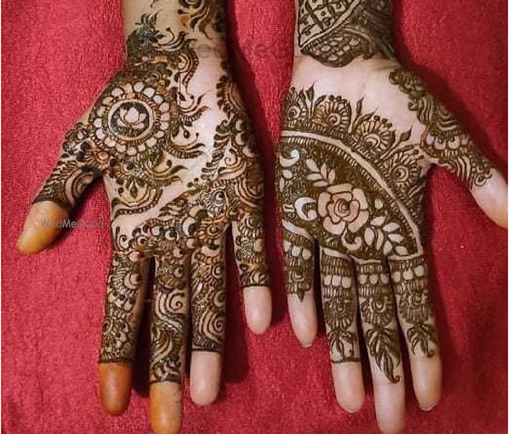 Soni Mehendi Artist