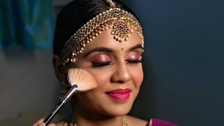 Neha Gupta Makeups