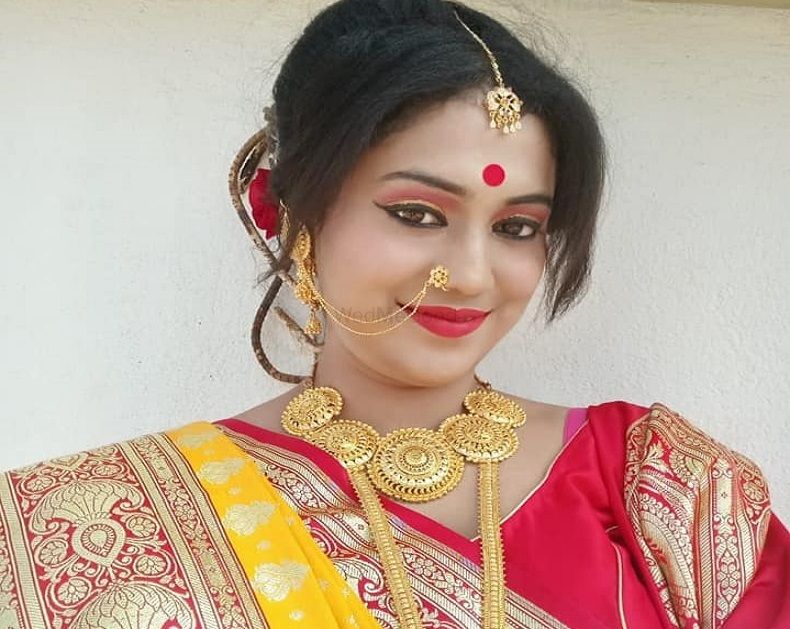 Makeup Artist Shreyashi