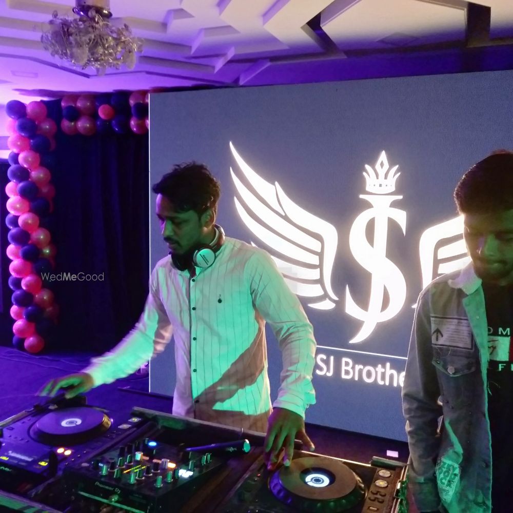 Photo By SJ Brothers - DJs