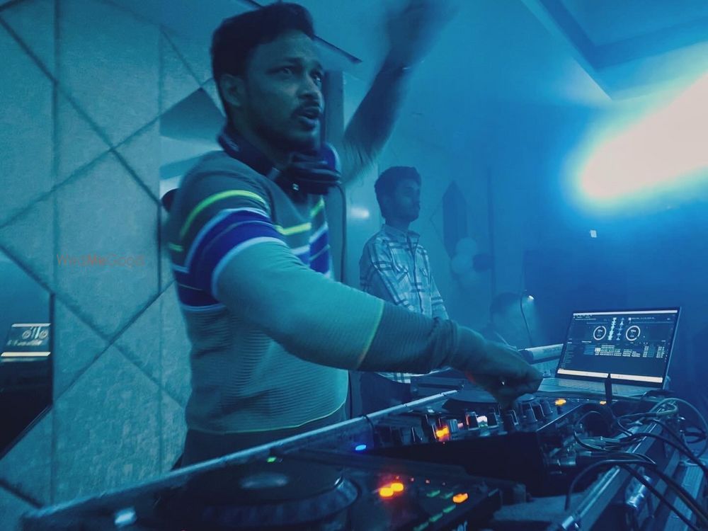 Photo By SJ Brothers - DJs