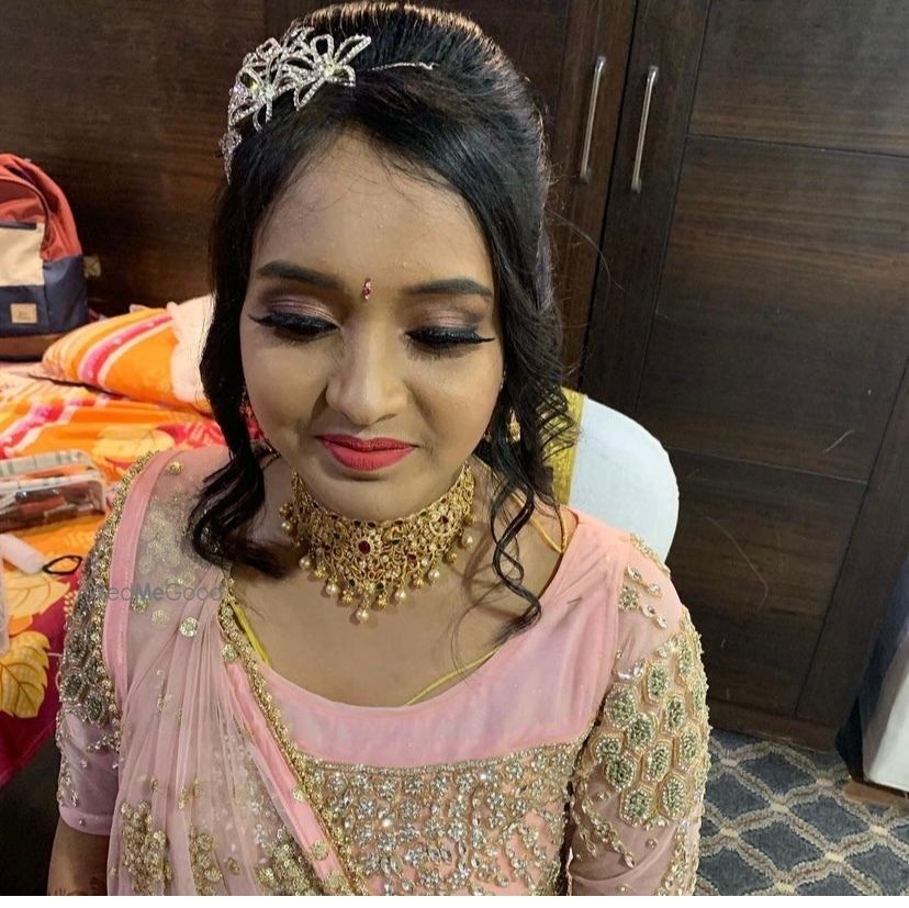 Photo By Pallavi’s Makeup Lounge - Bridal Makeup