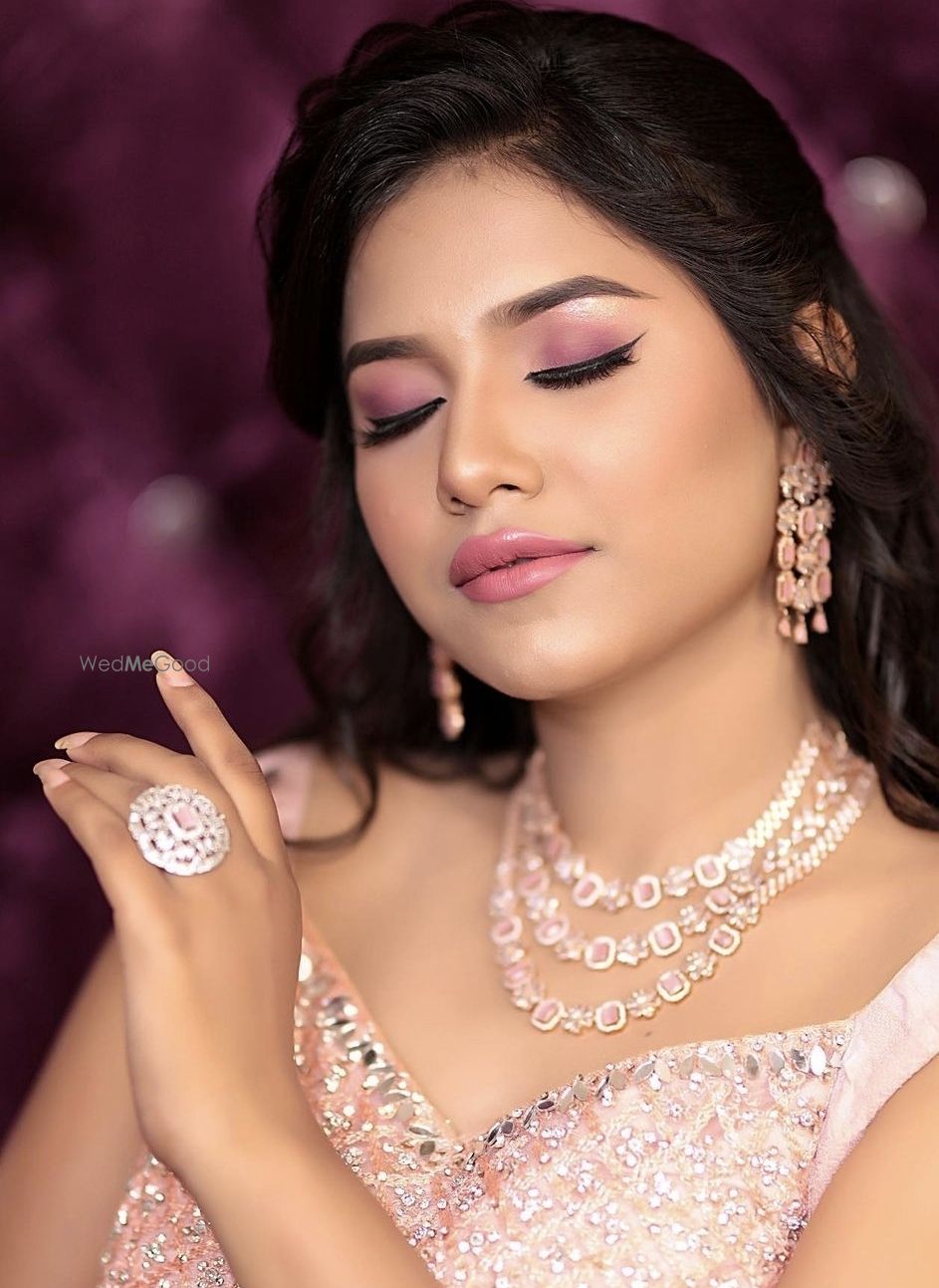 Photo By Sanjana Makeovers - Bridal Makeup