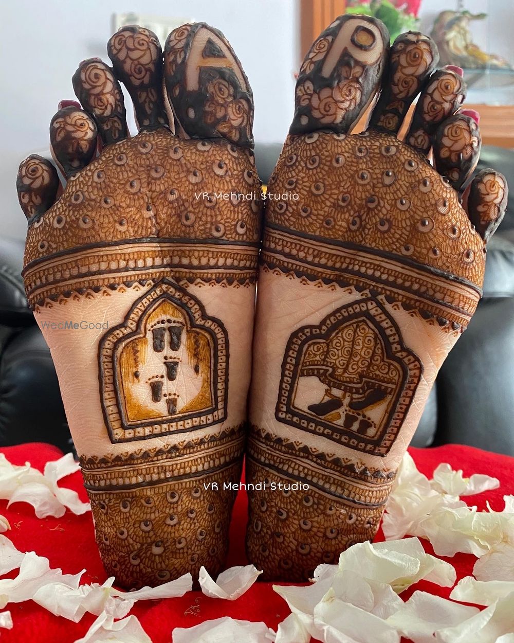 Photo By VR Mehndi Studio Rajkot - Mehendi Artist